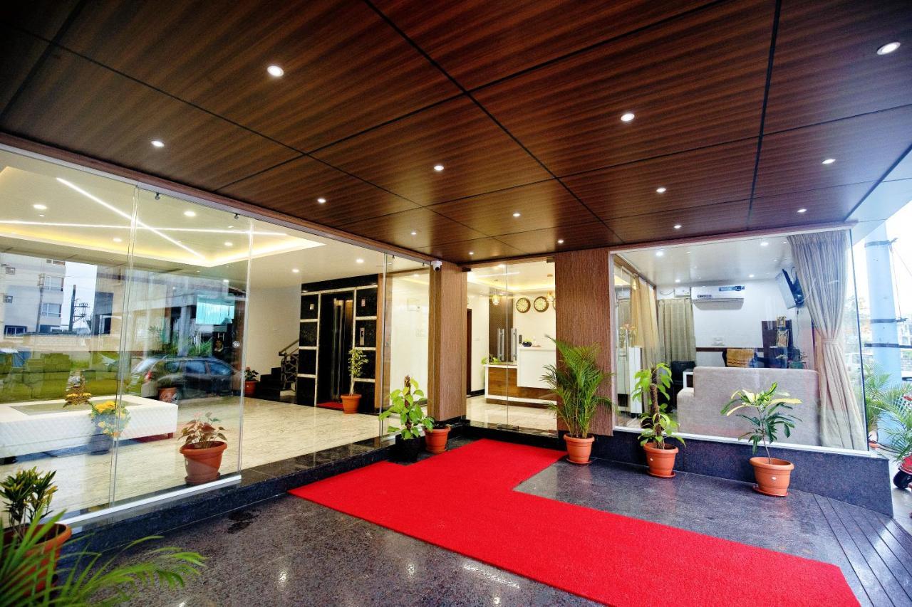 Villa Grand Hotel Near Kempegowda International Airport Devanahalli Exteriör bild