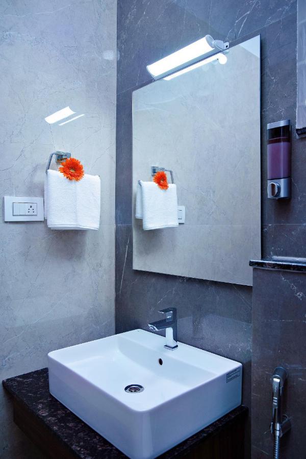 Villa Grand Hotel Near Kempegowda International Airport Devanahalli Exteriör bild