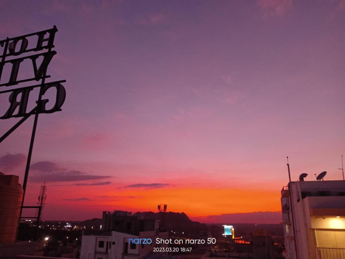Villa Grand Hotel Near Kempegowda International Airport Devanahalli Exteriör bild